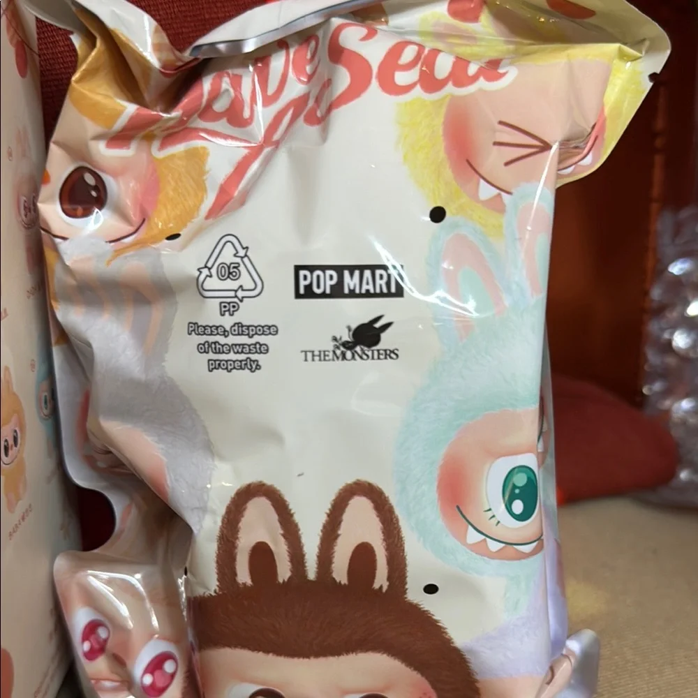 Labubu 'Have A Seat' Collectible with Card - Picture 5 of 12